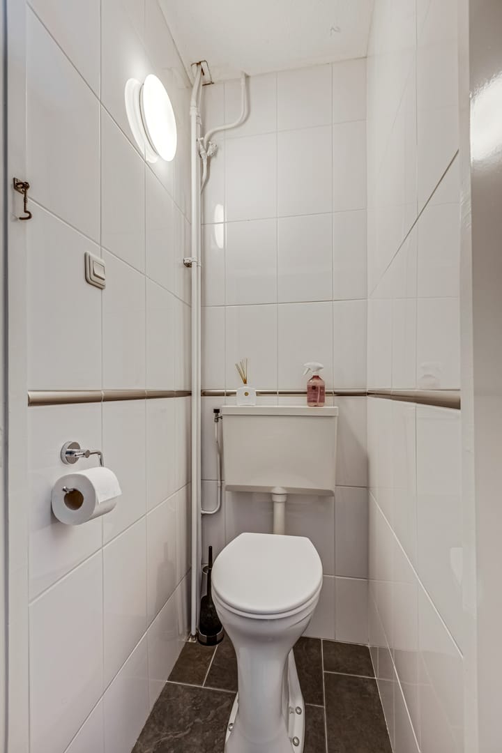 Foto 19 van Burg W E v Weedelaan 7