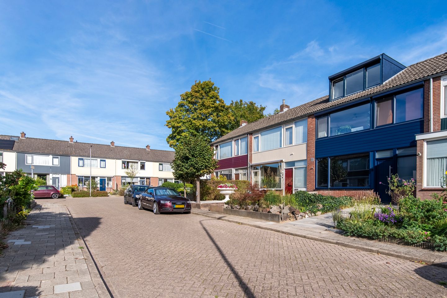 Foto 35 van Burg W E v Weedelaan 7