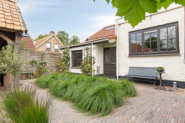 Photo 37 of Zandstraat 159
