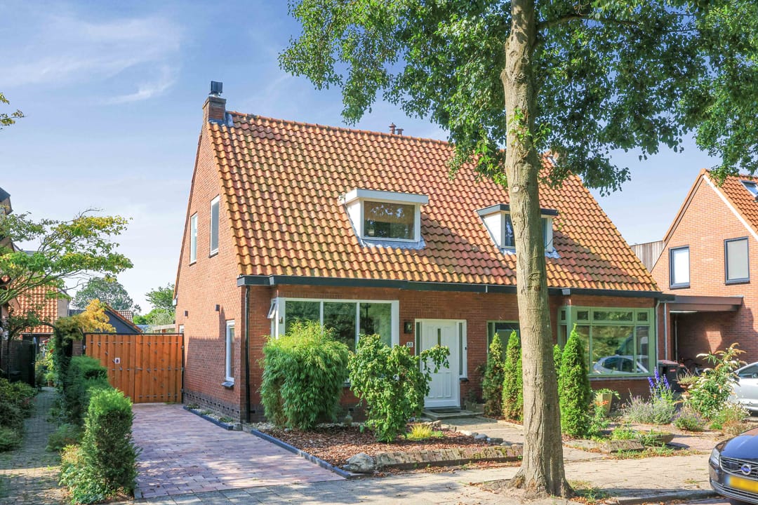 Foto 1 van Pastoor van Muijenweg 88