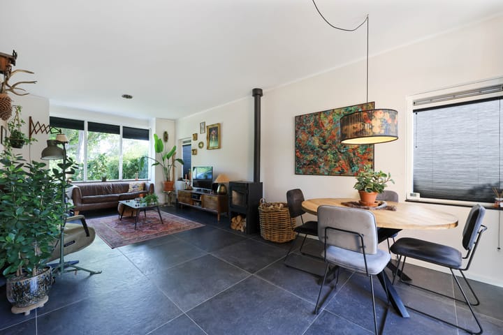 Photo 2 of Pastoor van Muijenweg 88