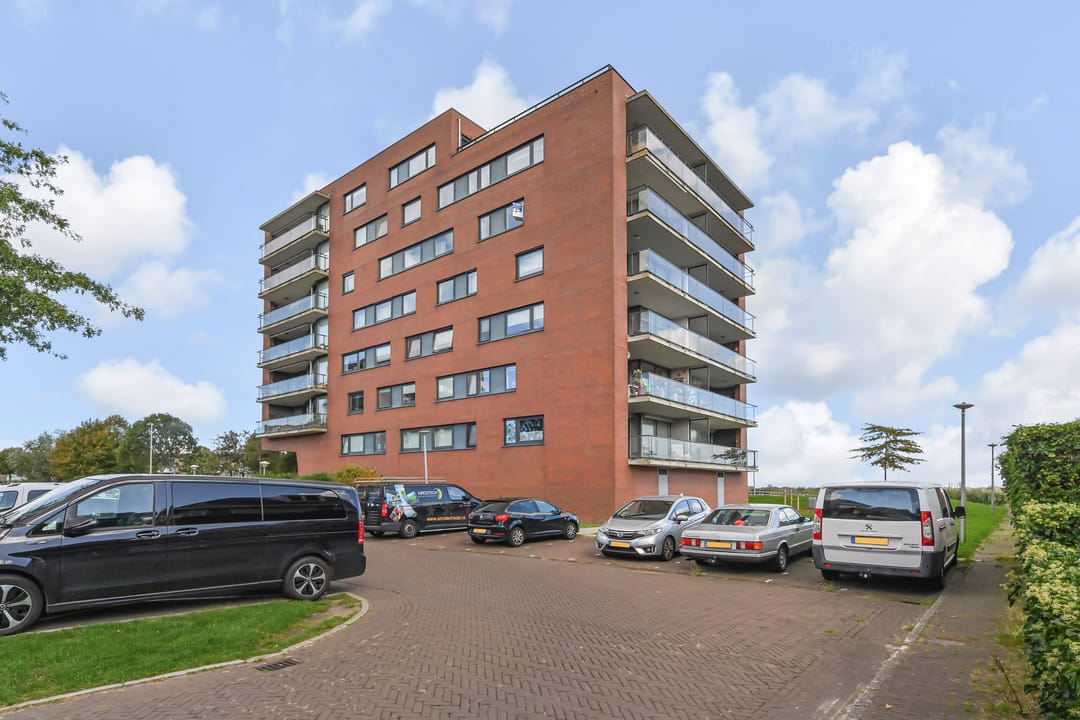 Photo 2 of Waterleliekade 1