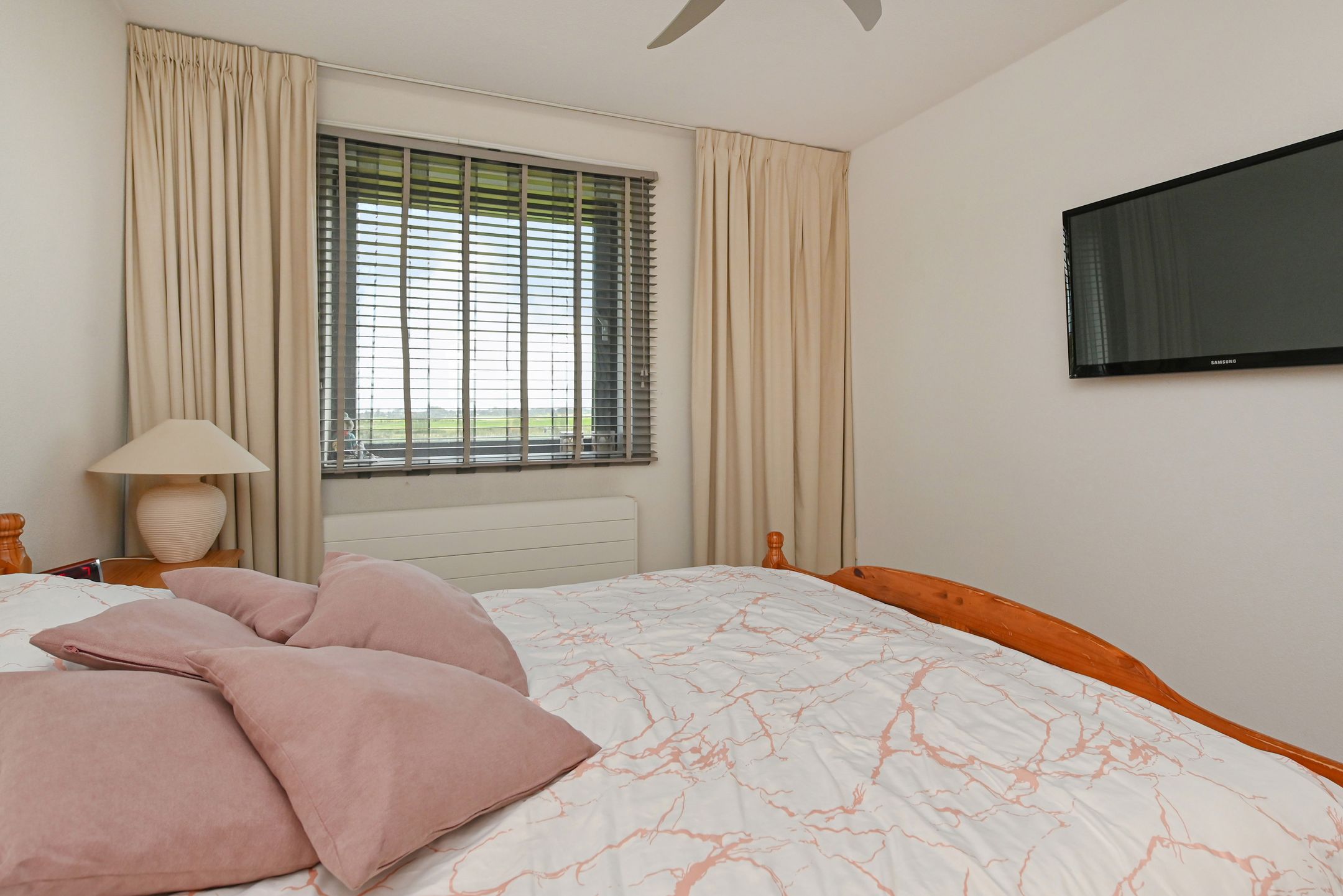 Photo 21 of Waterleliekade 1