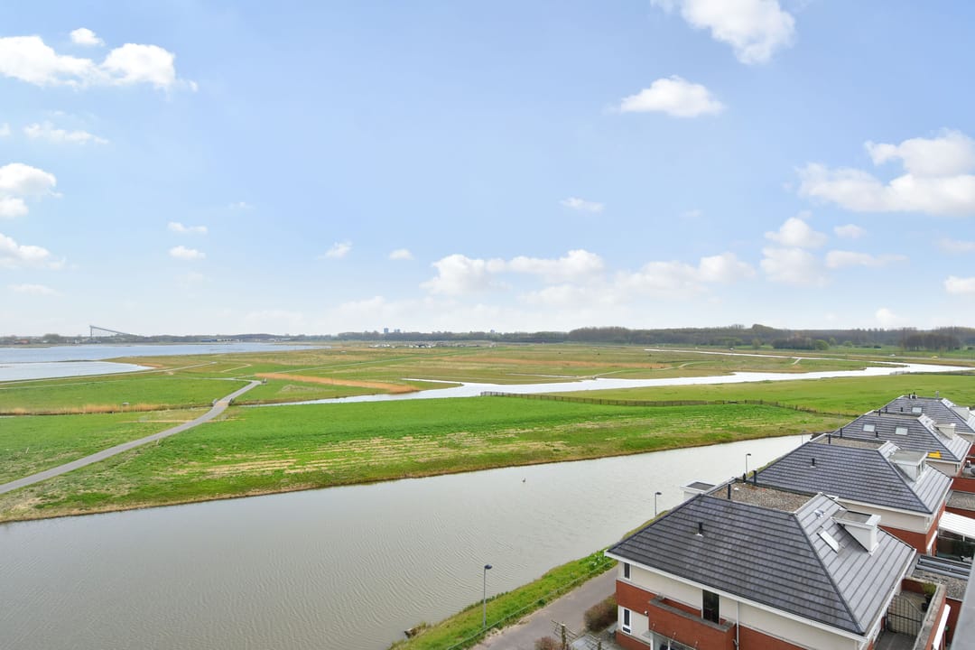 Photo 26 of Waterleliekade 1