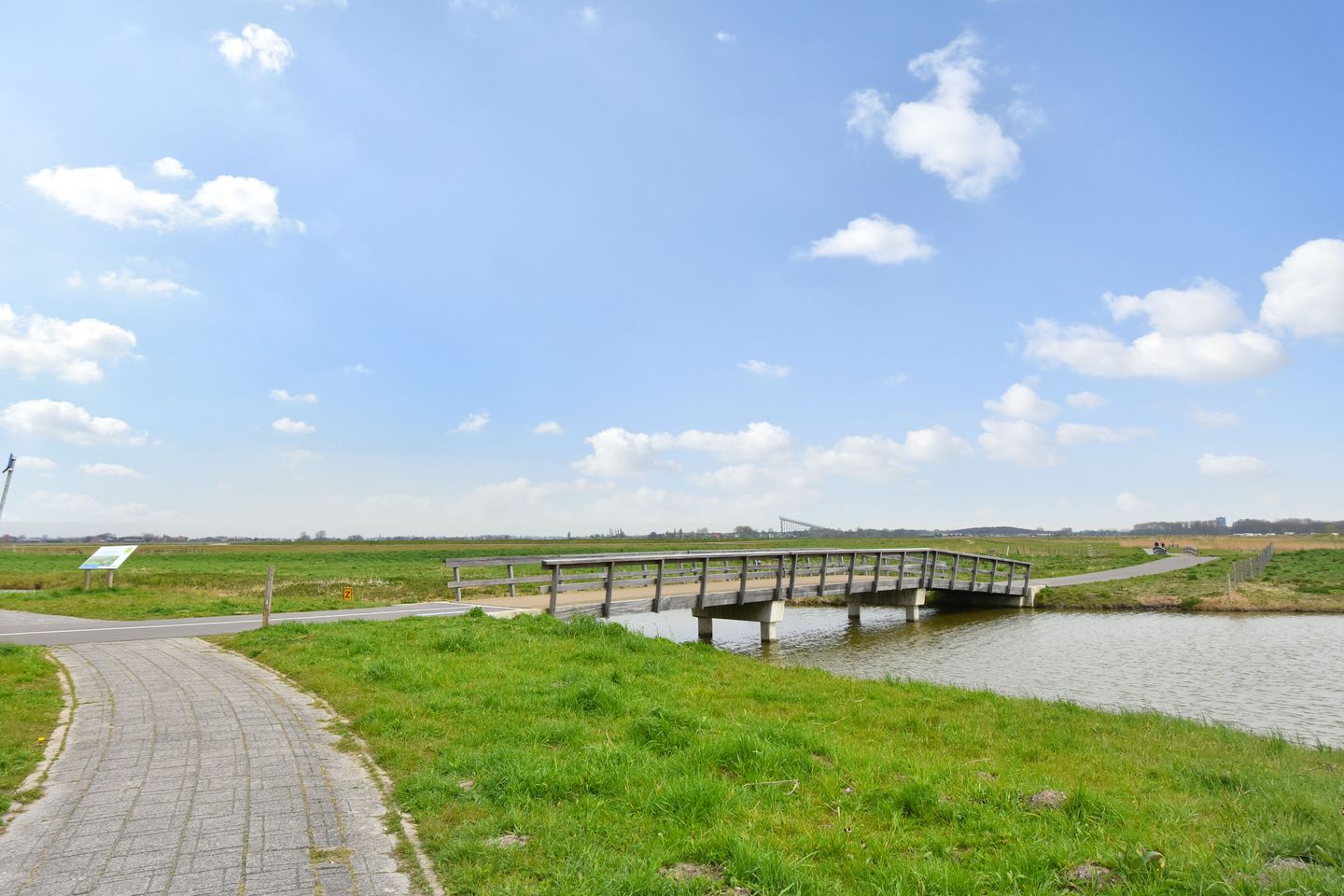 Photo 29 of Waterleliekade 1