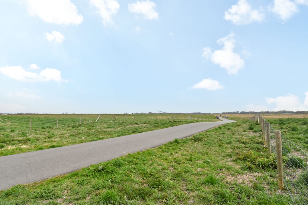 Photo 28 of Waterleliekade 1