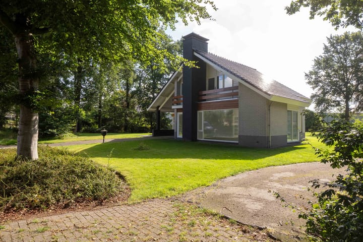 Photo 3 of Hellendoornseweg 36