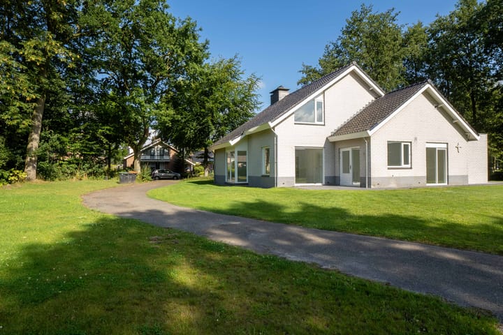 Photo 4 of Hellendoornseweg 36