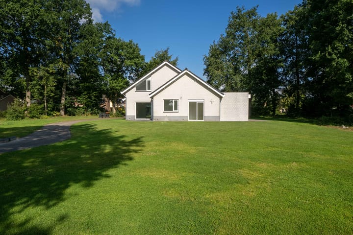 Photo 38 of Hellendoornseweg 36