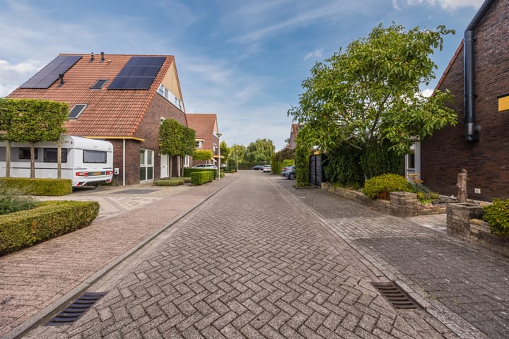 Photo 6 of Piet Stoffelenstraat 16