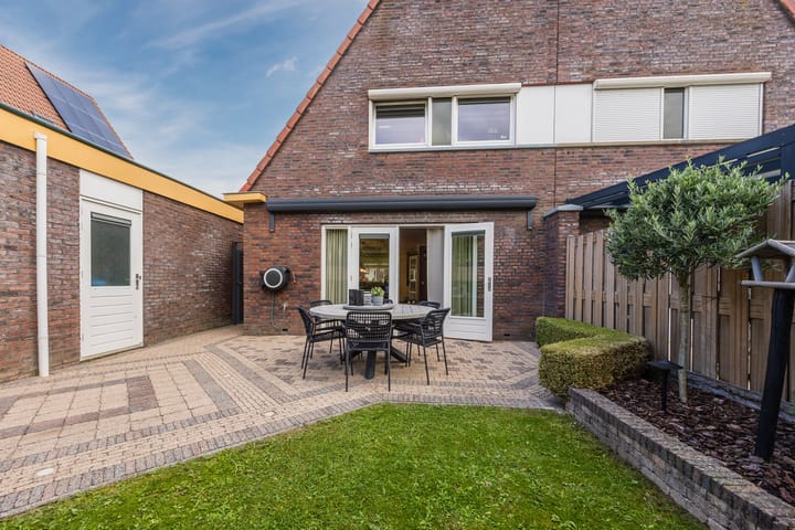 Photo 48 of Piet Stoffelenstraat 16