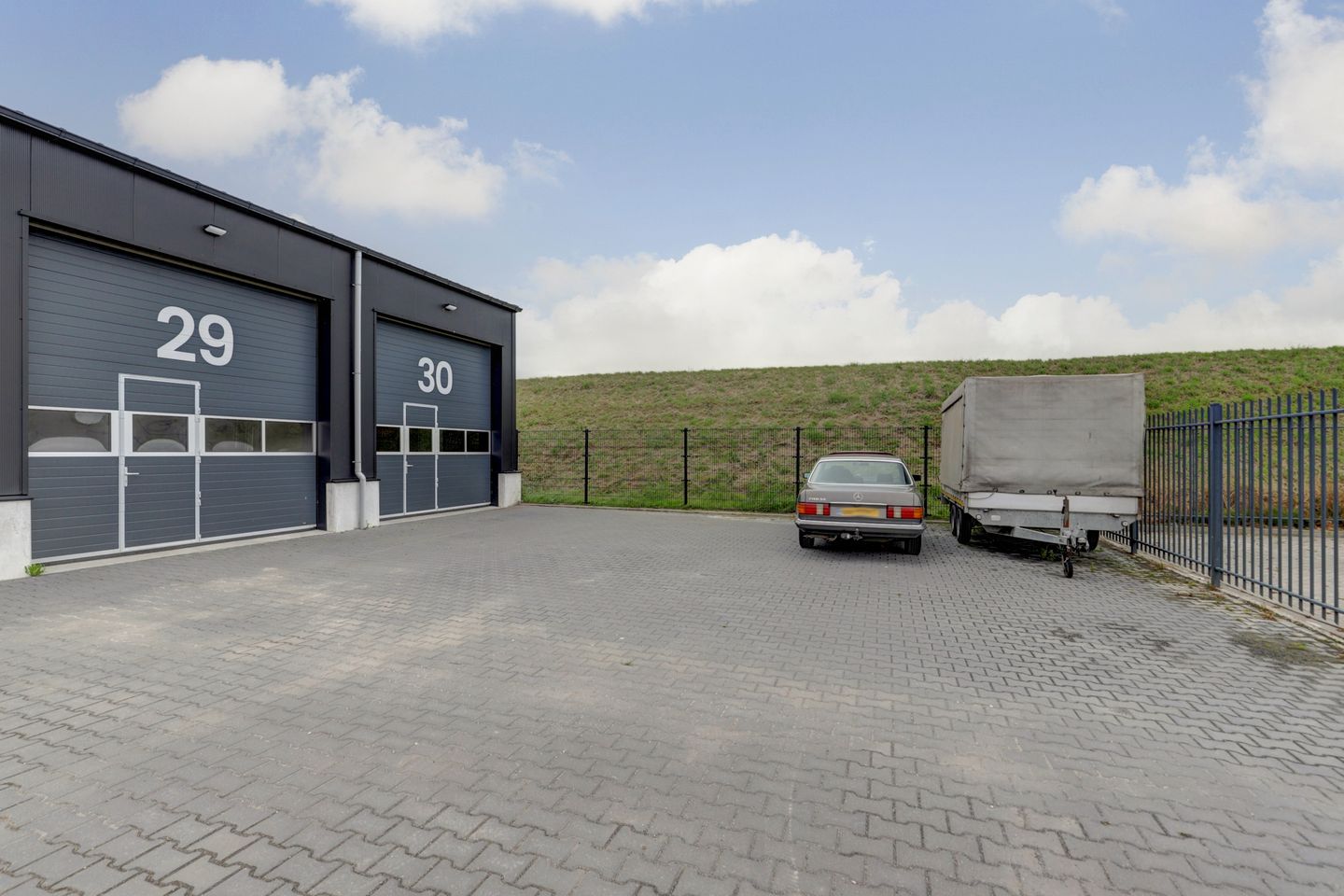 Bekijk foto 2 van Techniekweg 23-29