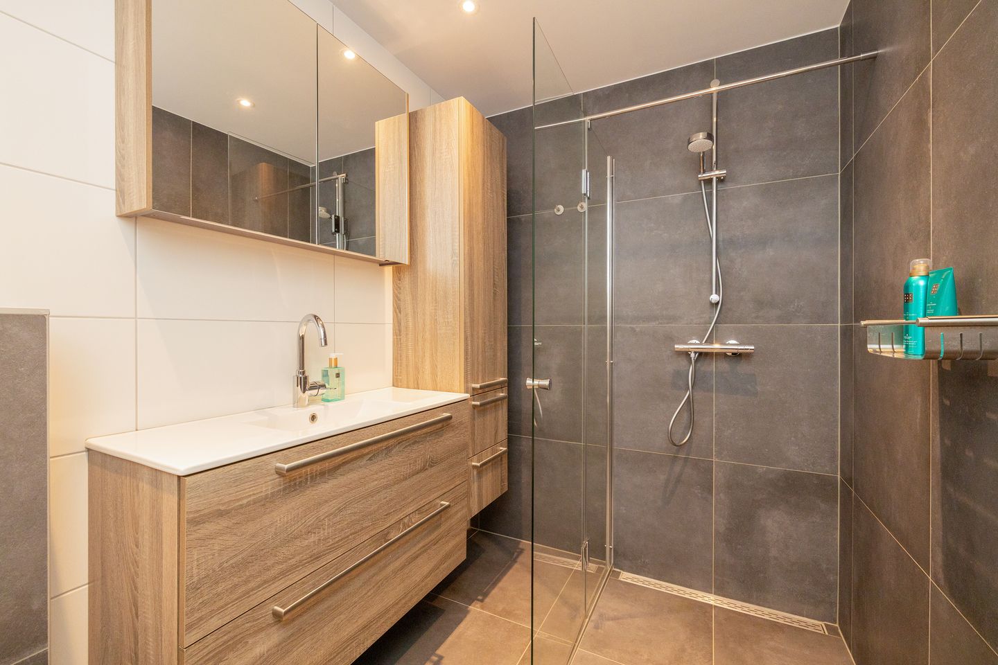 Foto 29 van Henri Dunantstraat 8