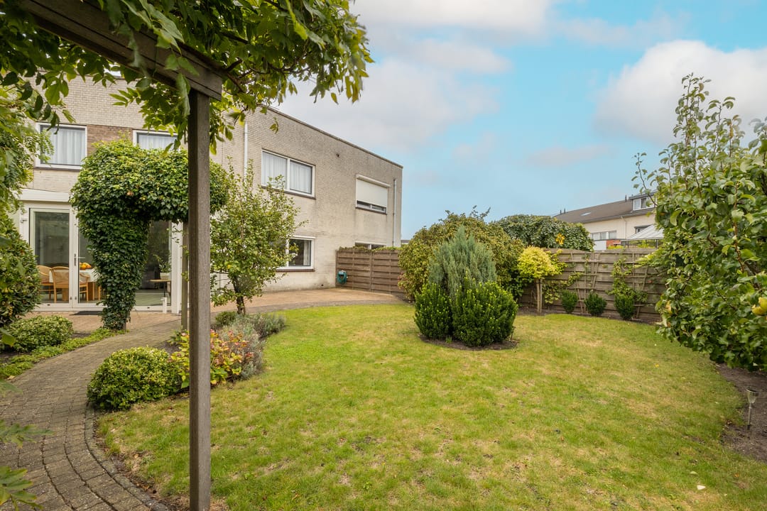 Foto 43 van Henri Dunantstraat 8