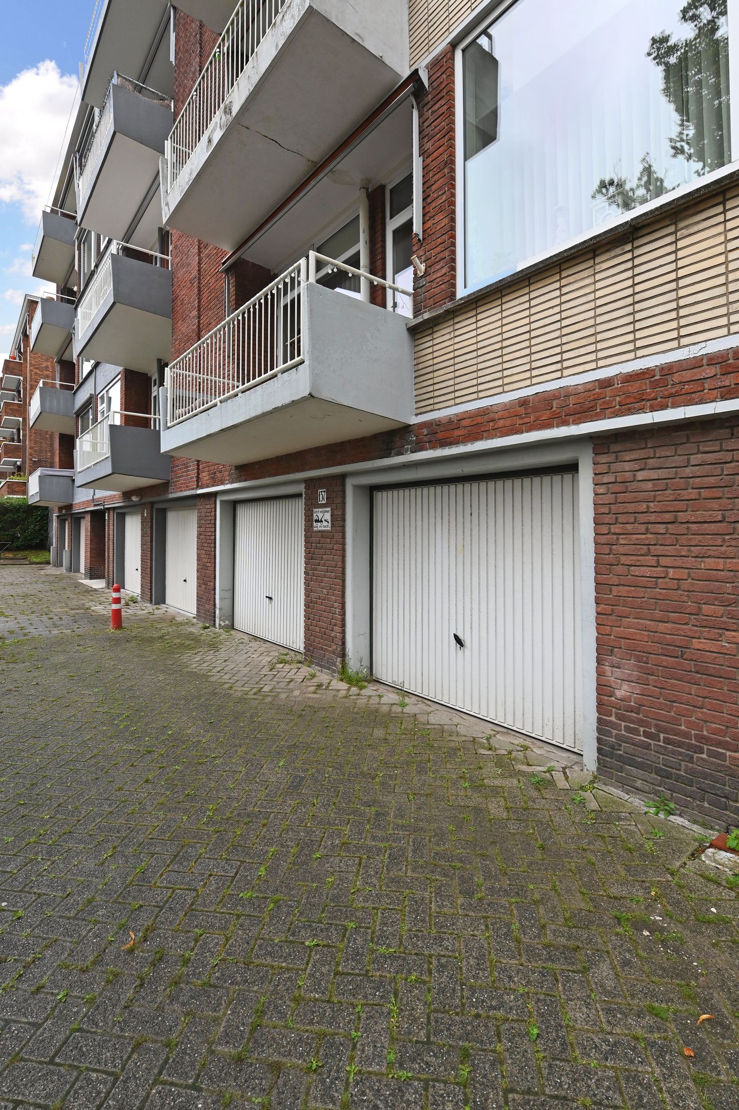 Photo 14 of Zonnebloemstraat 137