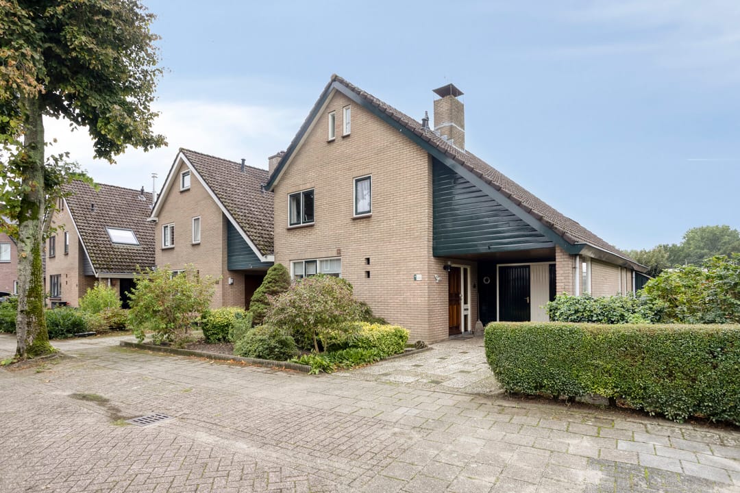 Foto 2 van Meester Koolenweg 28