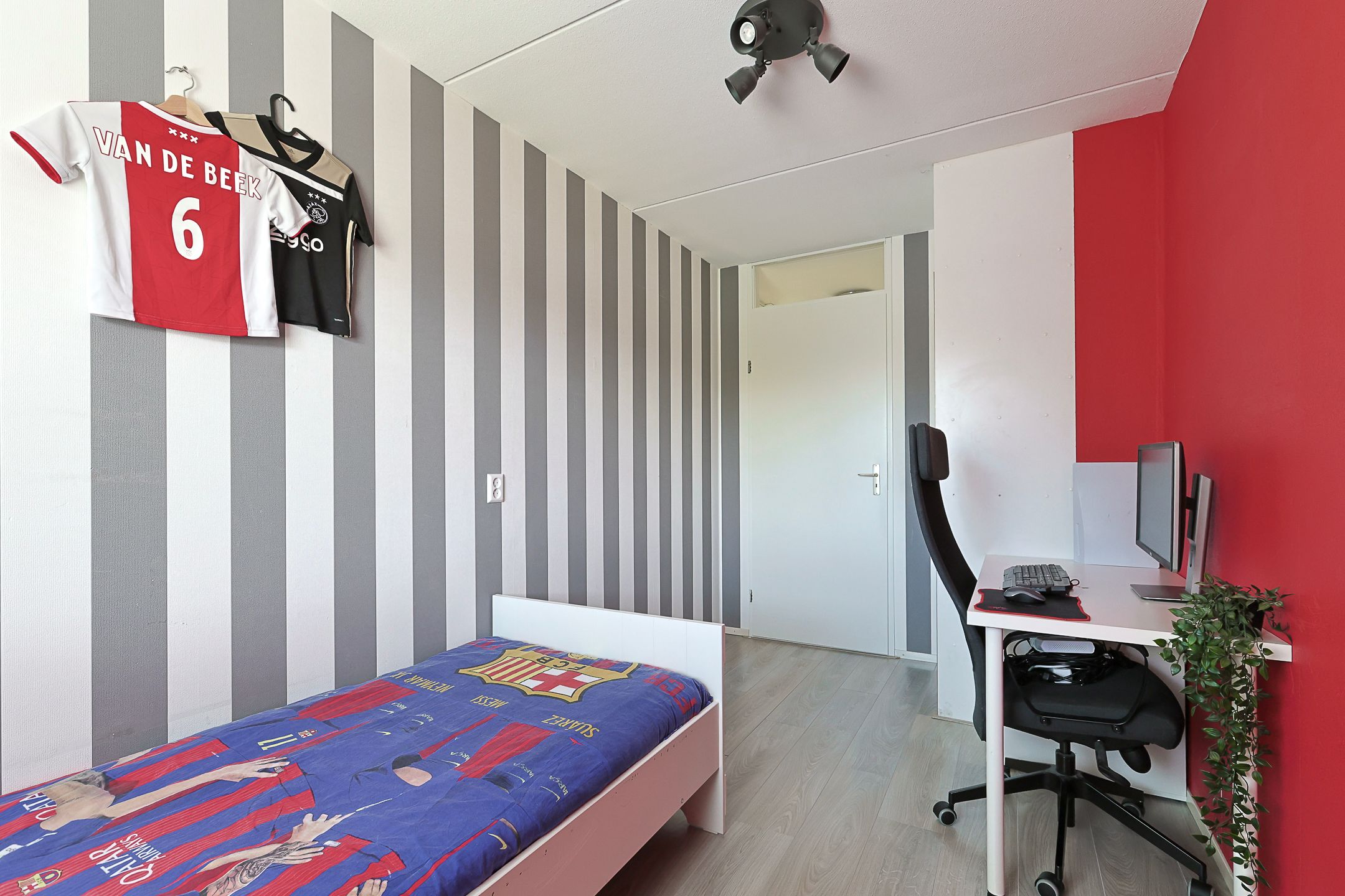 Foto 27 van Costa Ricastraat 71