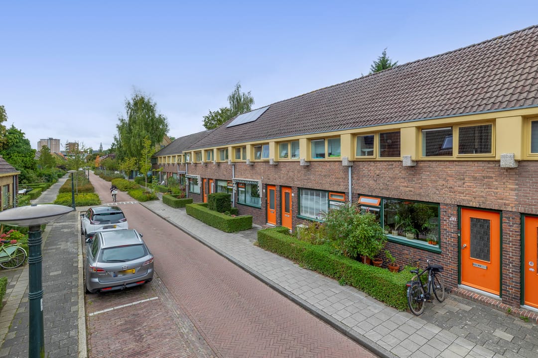 Photo 38 of Begoniastraat 82