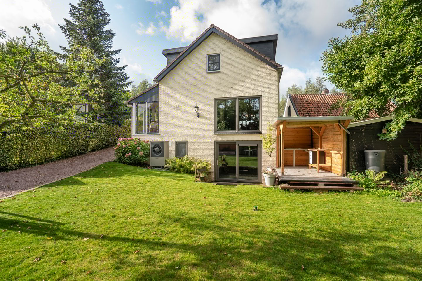 Photo 29 of Lingedijk 8