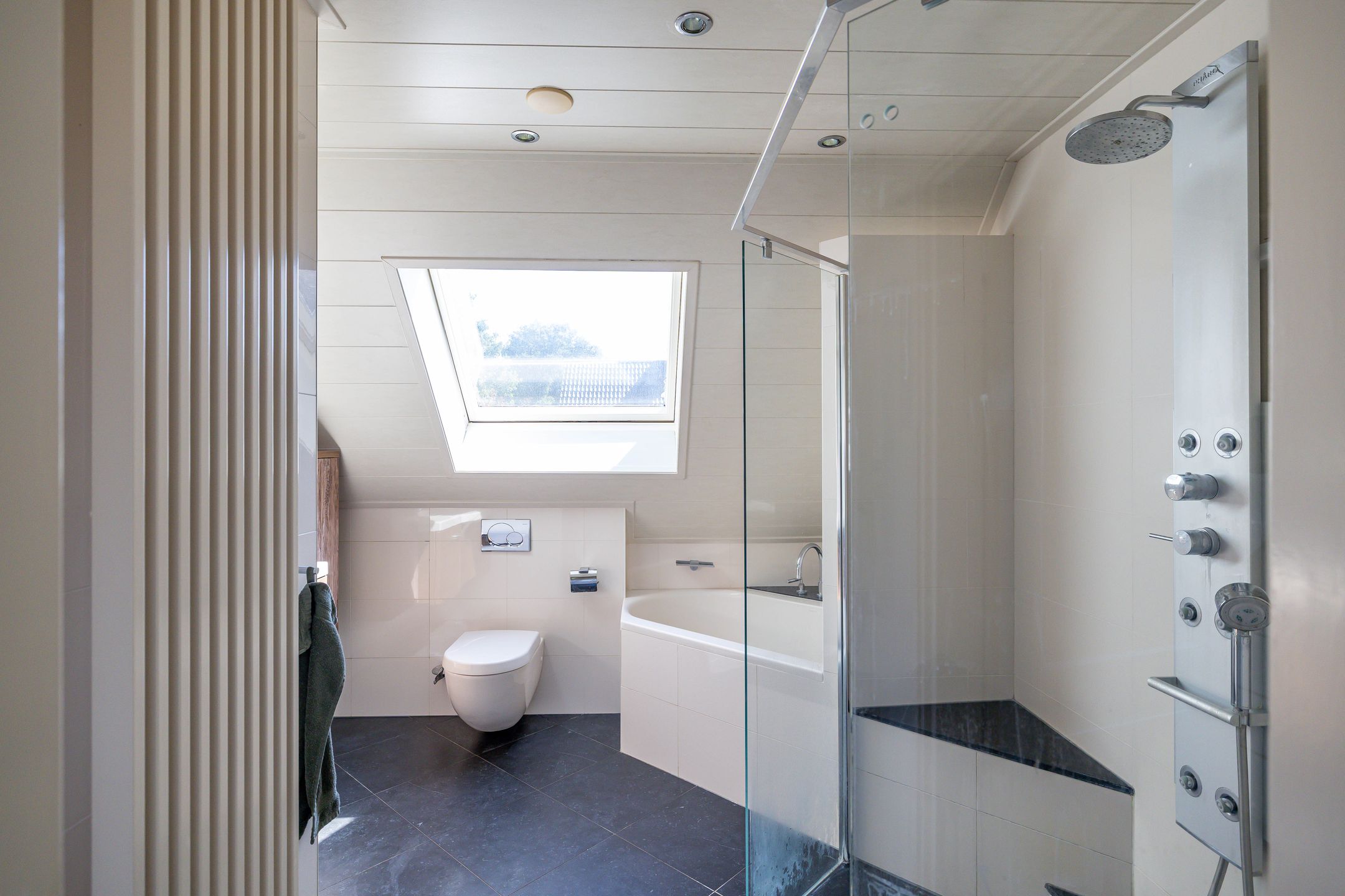 Photo 39 of Lageweg 35