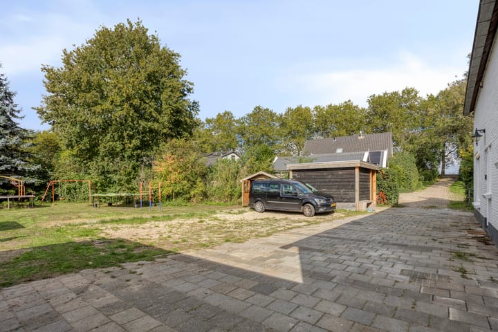 Photo 42 of Voordijk 45