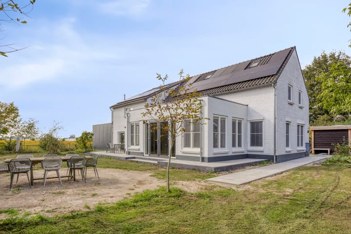 Photo 47 of Voordijk 45