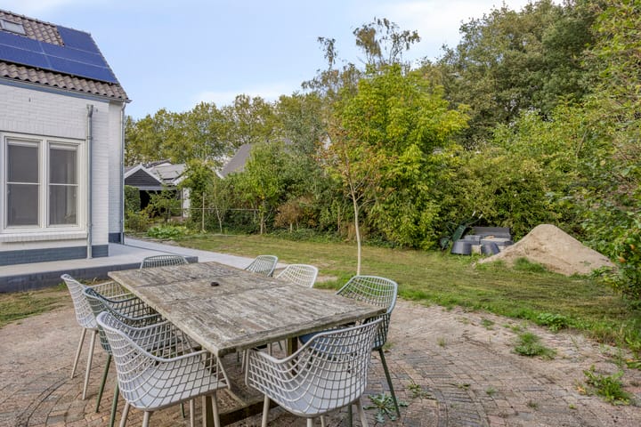 Photo 49 of Voordijk 45