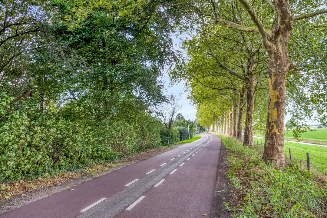 Photo 53 of Voordijk 45