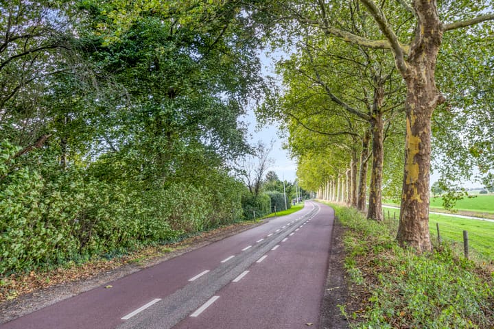 Photo 53 of Voordijk 45