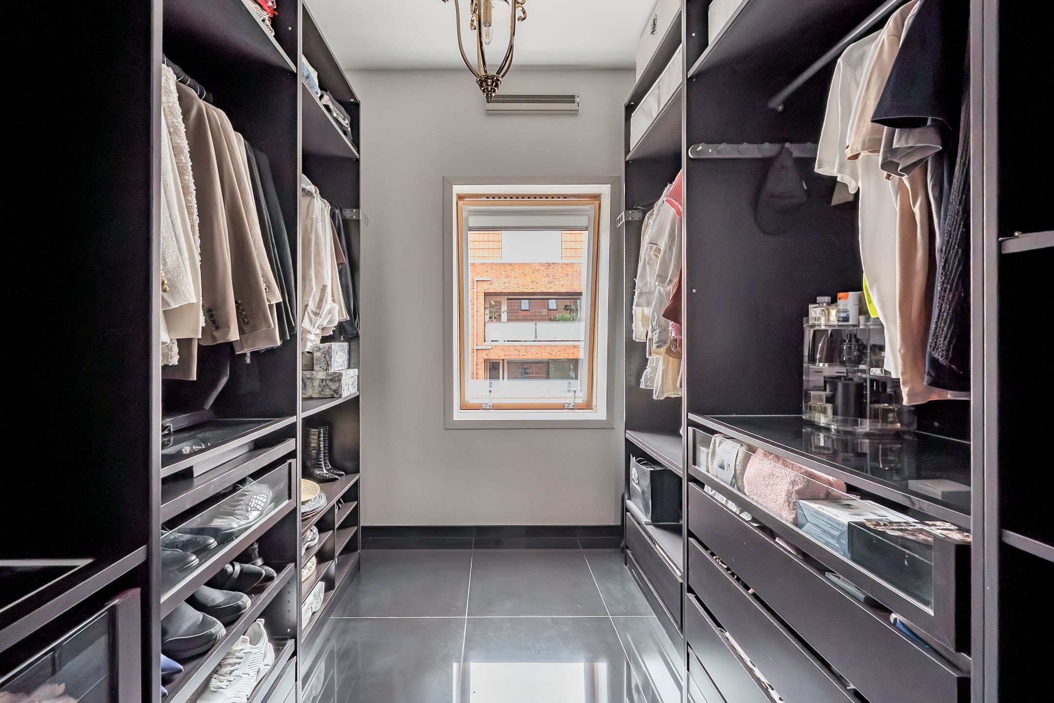 Foto 15 van Hooftstraat 4