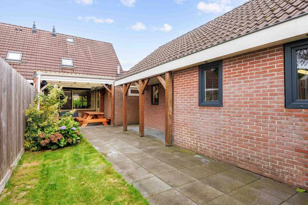 Photo 32 of Dokter Beumerstraat 52