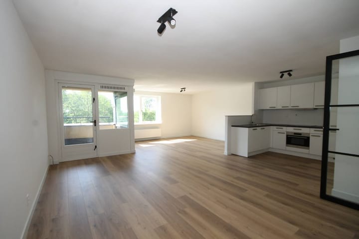 Foto 2 van Mies Ruthplaats 32