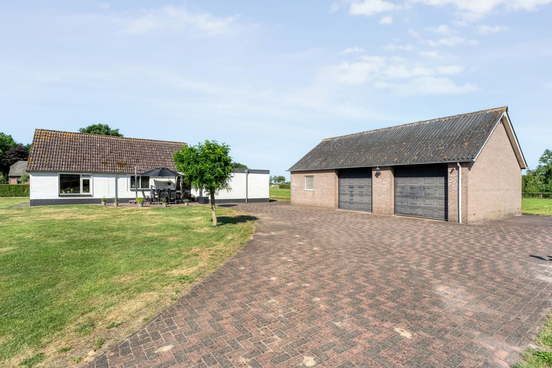 Photo 47 of Rheezerveenseweg 57