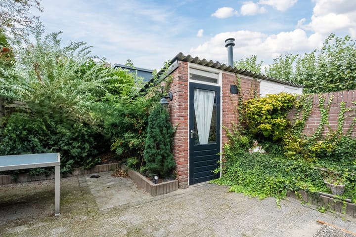 Photo 24 of Van Kinschotstraat 8