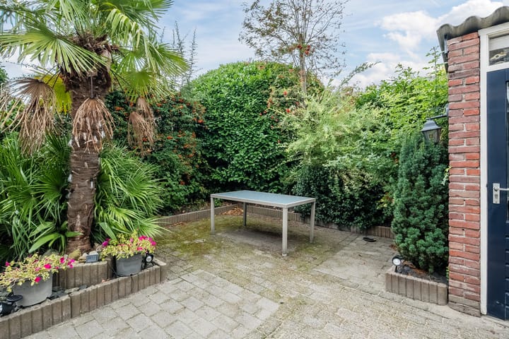 Photo 25 of Van Kinschotstraat 8