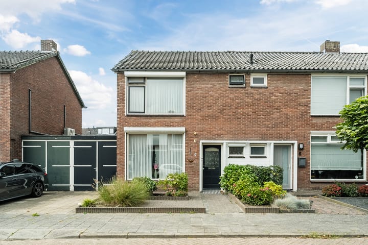 Photo 30 of Van Kinschotstraat 8