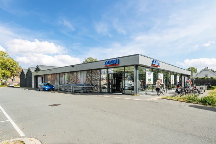 Photo 36 of Van Kinschotstraat 8