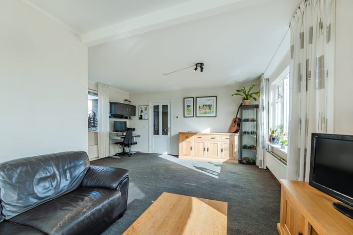 Foto 13 van Perebomenweg 51