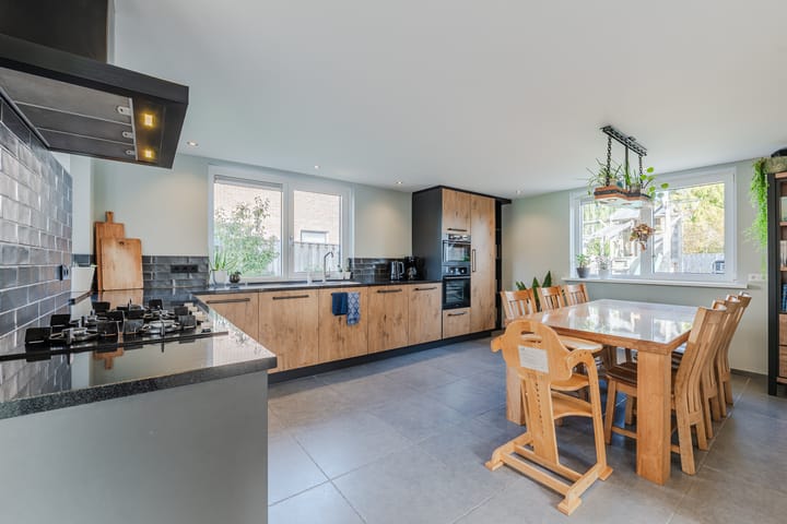 Foto 14 van Perebomenweg 51