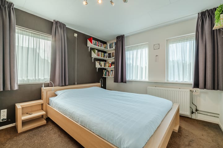 Foto 23 van Perebomenweg 51