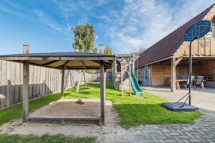 Foto 33 van Perebomenweg 51