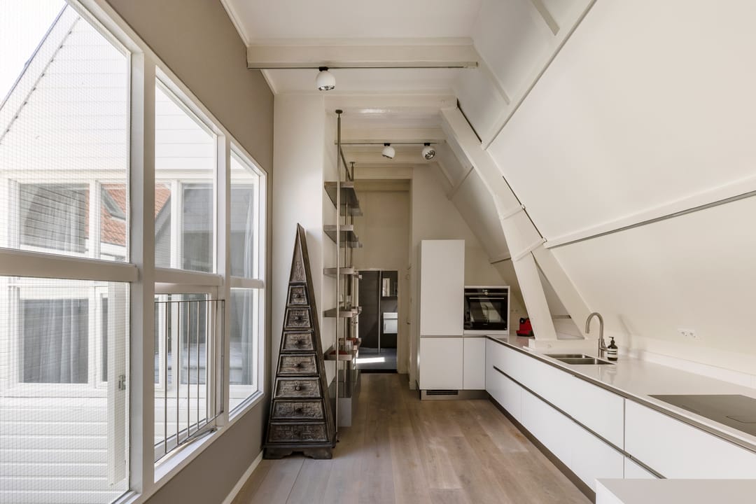 Photo 13 of Oudezijds Kolk 5-C