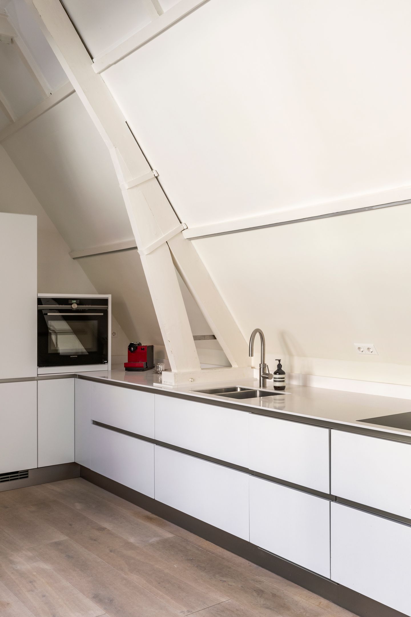 Photo 14 of Oudezijds Kolk 5-C