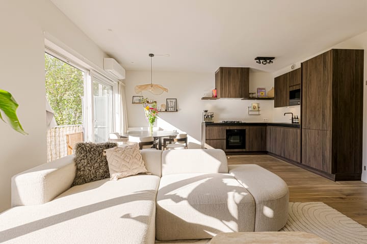 Photo 5 of Crynssenstraat 43-2