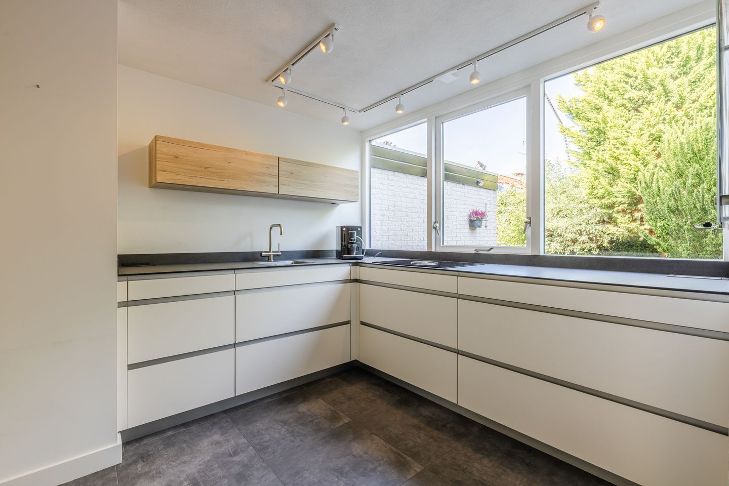 Foto 10 van Schweitzerweg 29