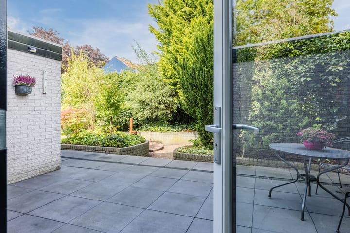 Foto 32 van Schweitzerweg 29