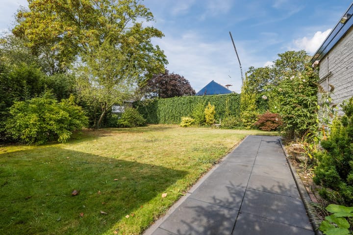 Foto 40 van Schweitzerweg 29