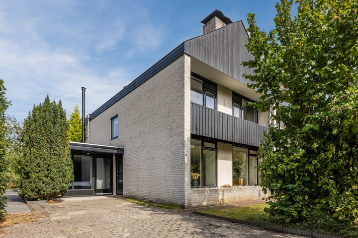 Foto 44 van Schweitzerweg 29