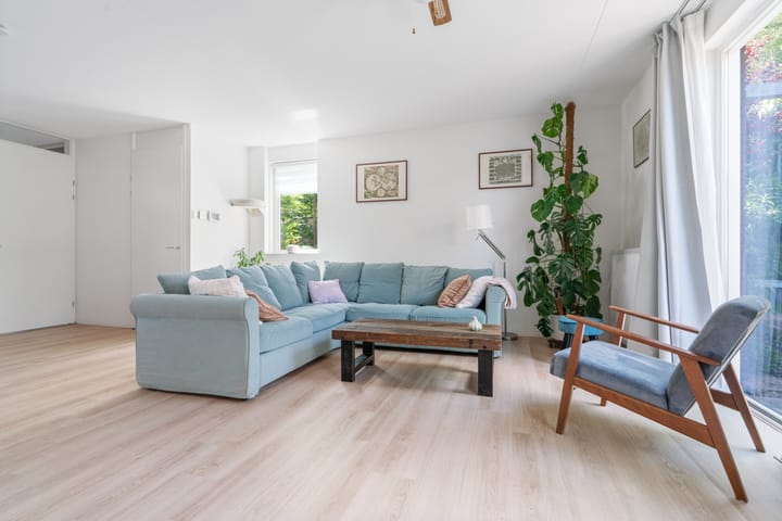 Foto 10 van Biezenstraat 1