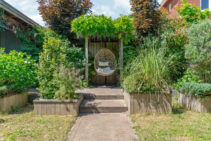 Foto 32 van Biezenstraat 1